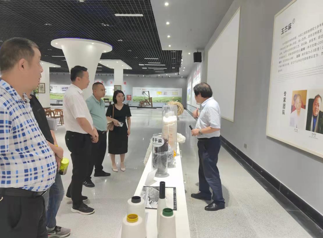 省棉麻集团调研组赴达州、广安等地考察调研